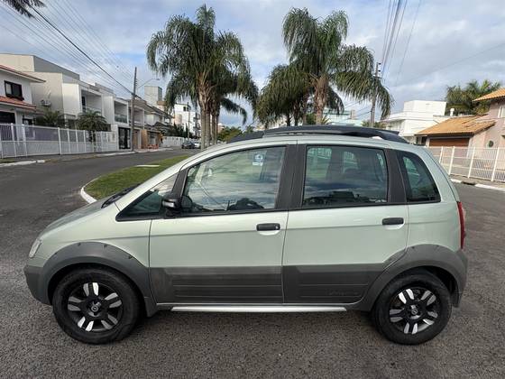 FIAT IDEA 1.8 MPI ADVENTURE 8V FLEX 4P MANUAL FIAT IDEA 1.8 MPI ADVENTURE 8V FLEX 4P MANUAL